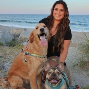 Meet your Posher, Hilaire